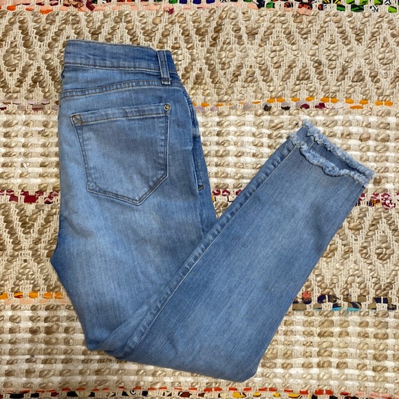 Kensie Denim - 4/$10 Jeans - Kensie Jeans Women 4  27 Blue Effortless Skinny Crop Jeans
